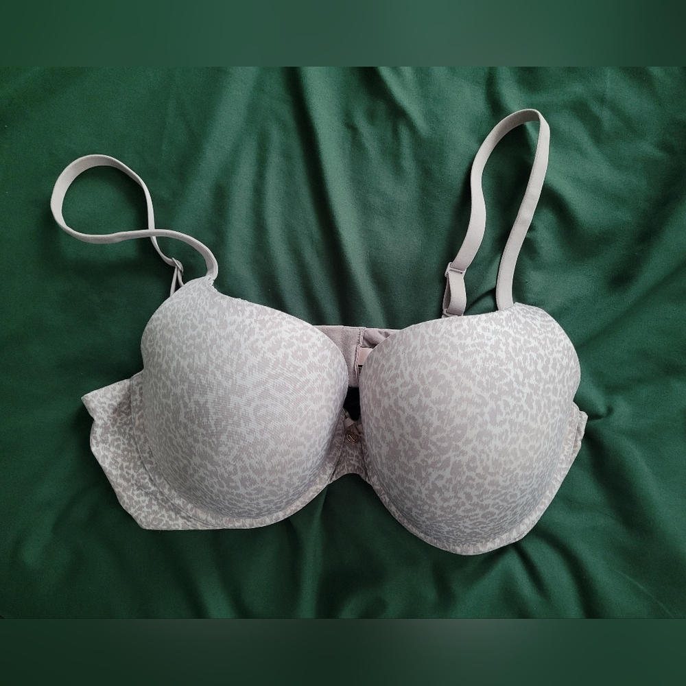 Victoria's Secret Light Gray Leopard Bra